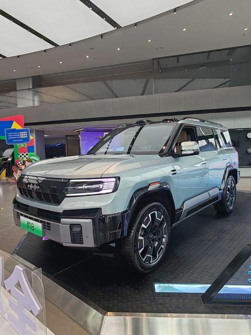 成都173比亚迪方程豹硬派越野的爆款，英菲尼迪35周年与你共成长